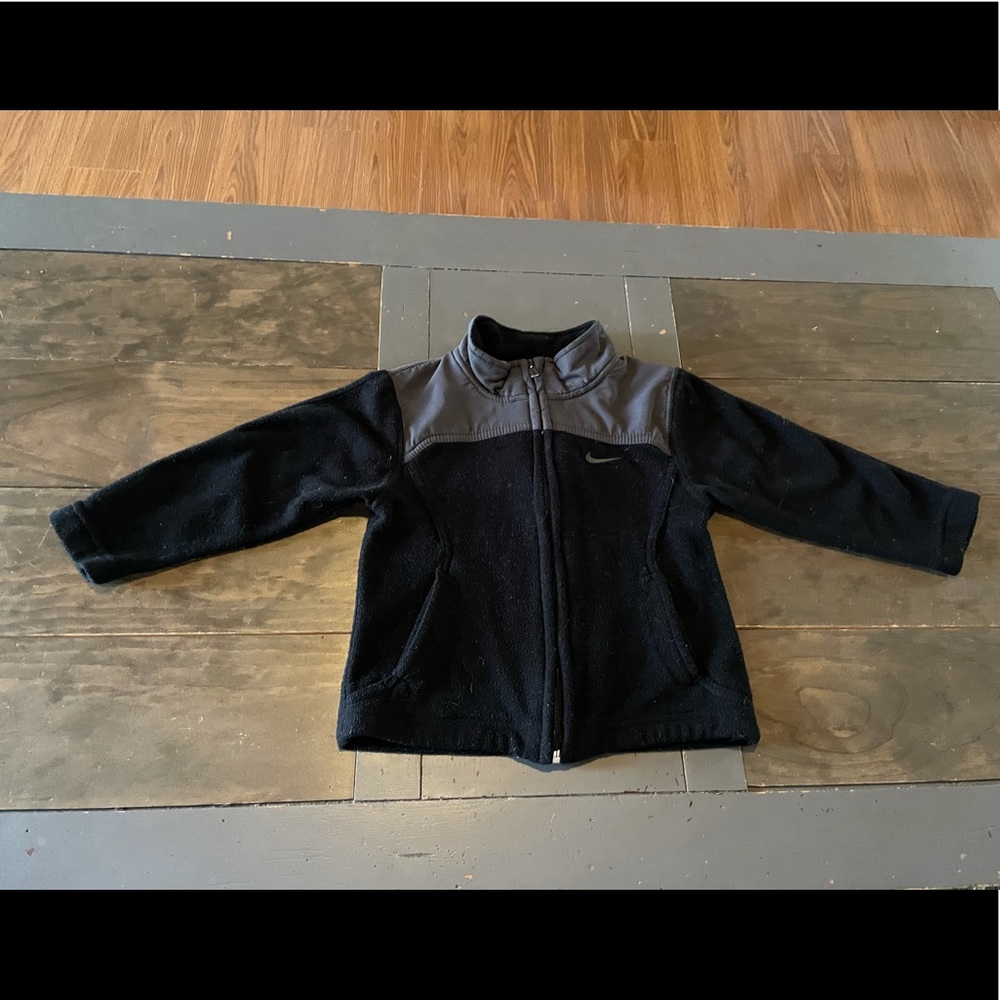 Kids Nike zip up